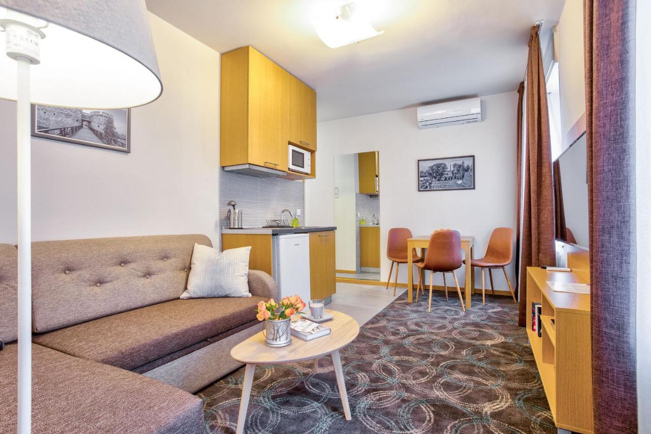 Booking Apartments Belgrado Exterior foto