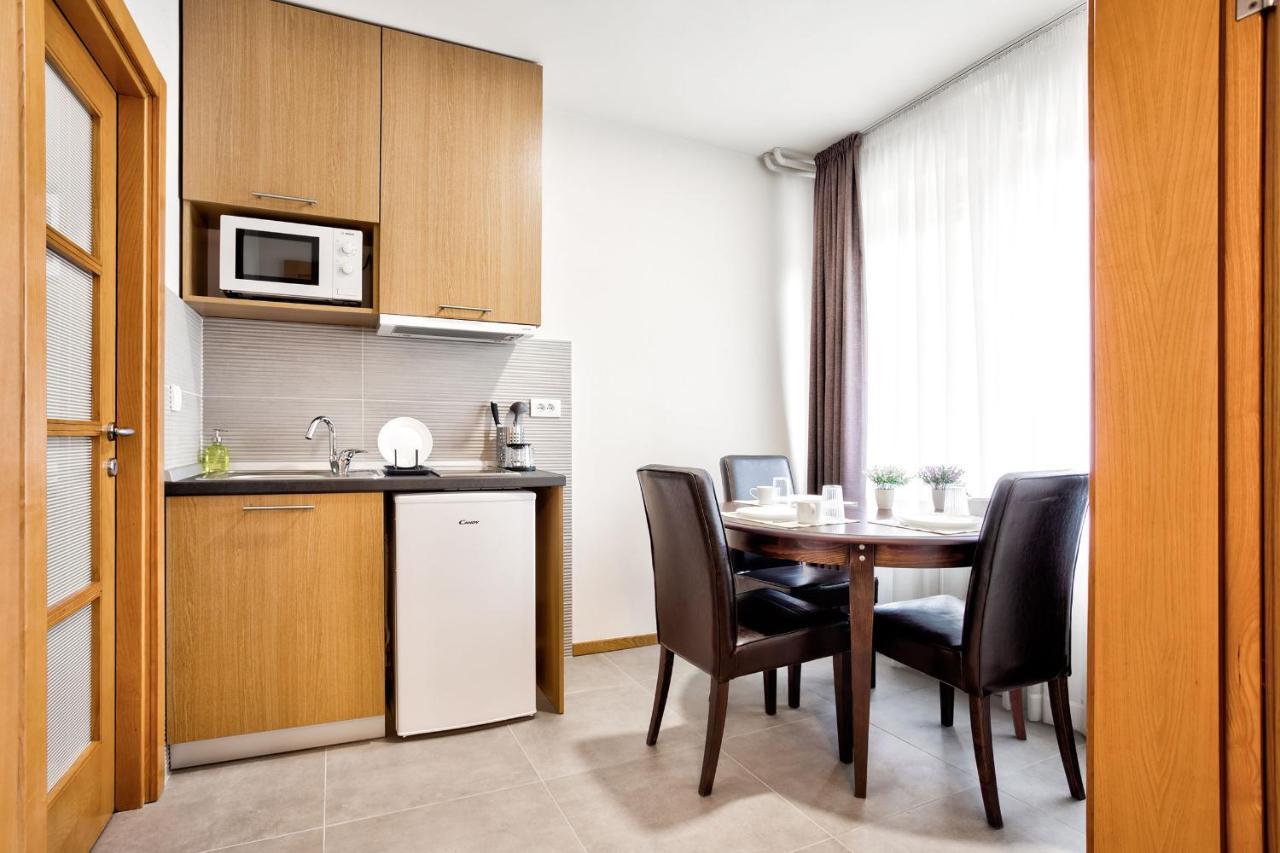 Booking Apartments Belgrado Exterior foto
